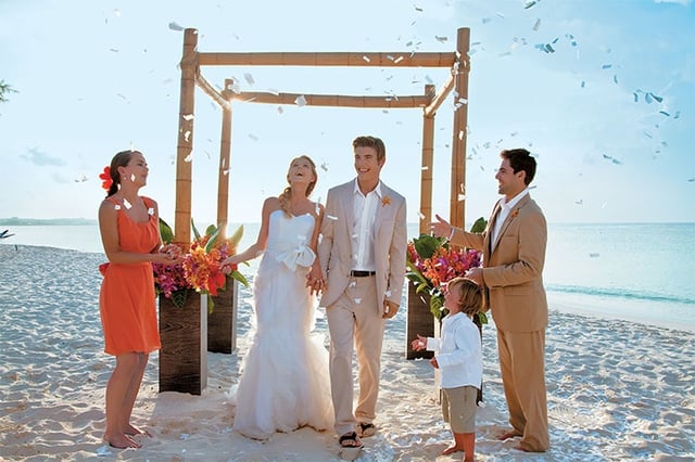 Ventur Travel, boda en la playa.jpg